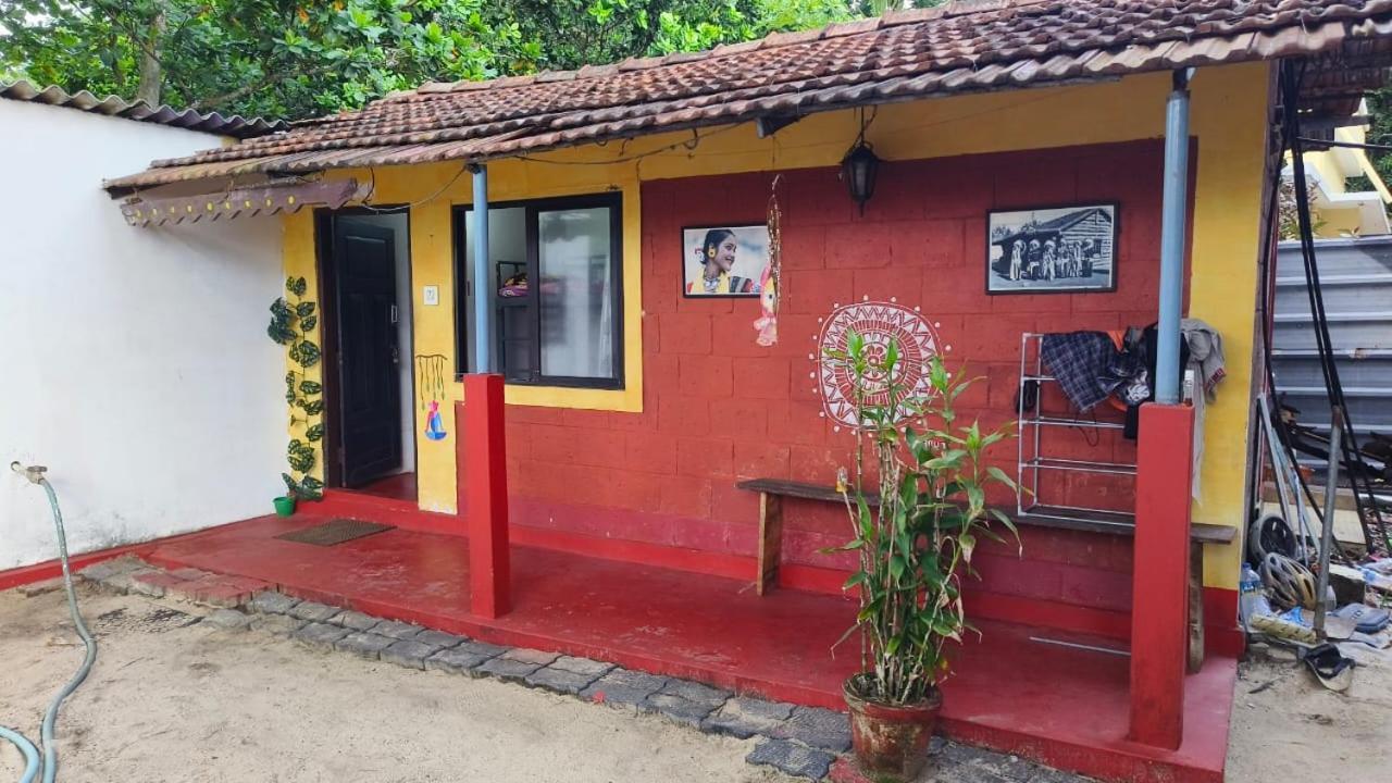 Funky Art Beach House Alappuzha Exteriör bild